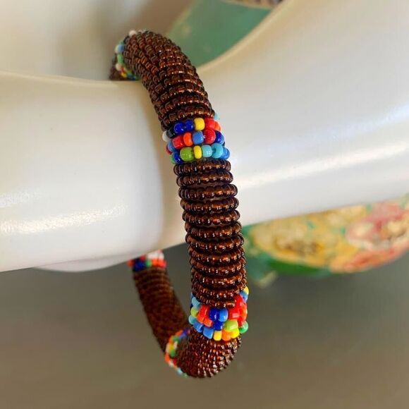 Vintage Native American Beaded Bracelet, in Brown, statement, Unmarked - Picture 2 of 2